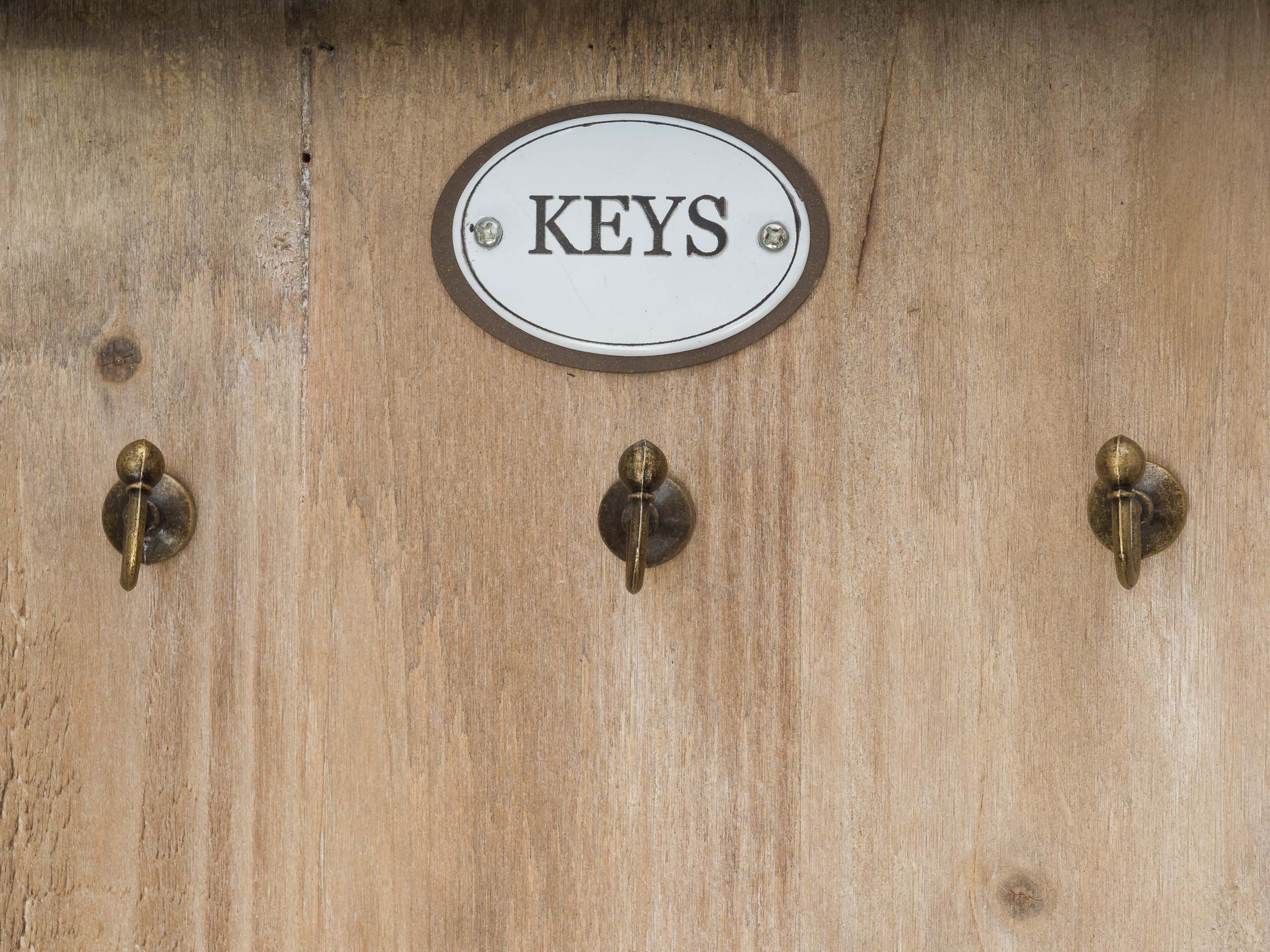 Schlüsselbrett im antik Stil Schlüsselkasten keyholder Landhaus Shabby chic Holz