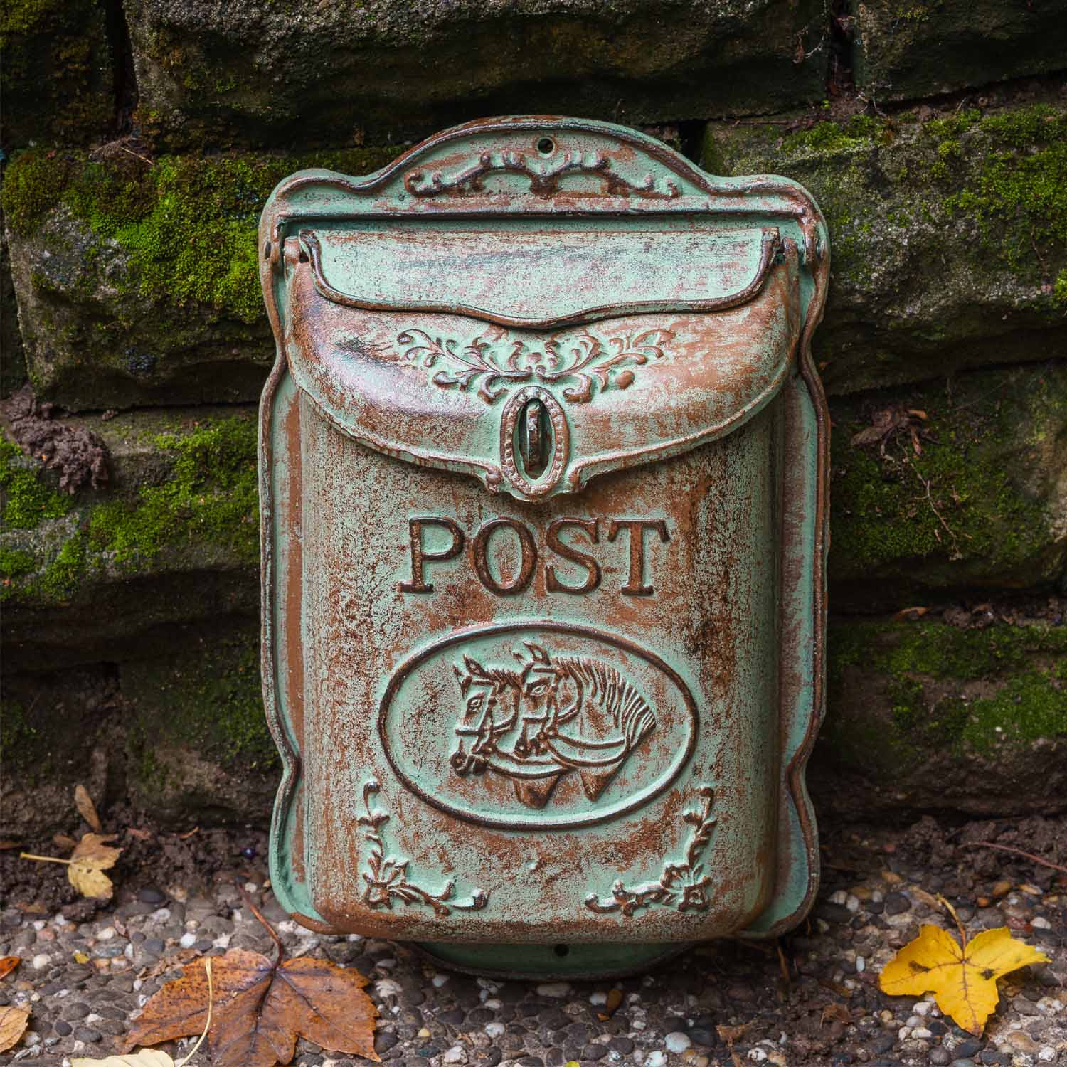 Briefkasten Wandbriefkasten Eisen Antik-Stil Landhausstil Pferd Shabby grün